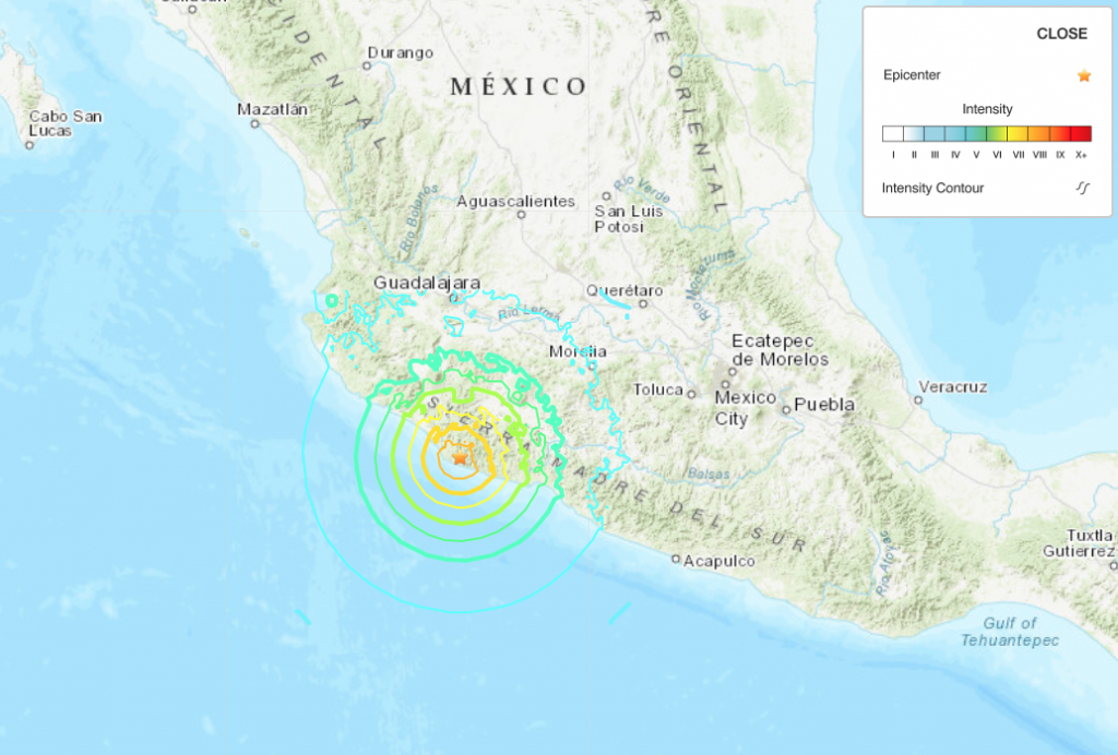 Epicentrum zemětřesení a intenzita otřesů v oblasti
